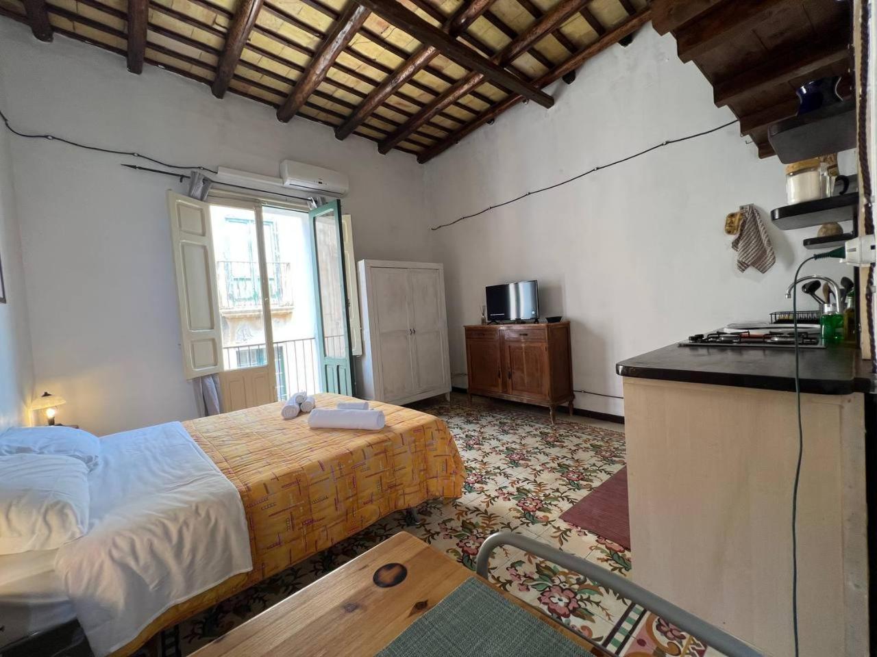 I Normanni Apartment Trapani Bagian luar foto